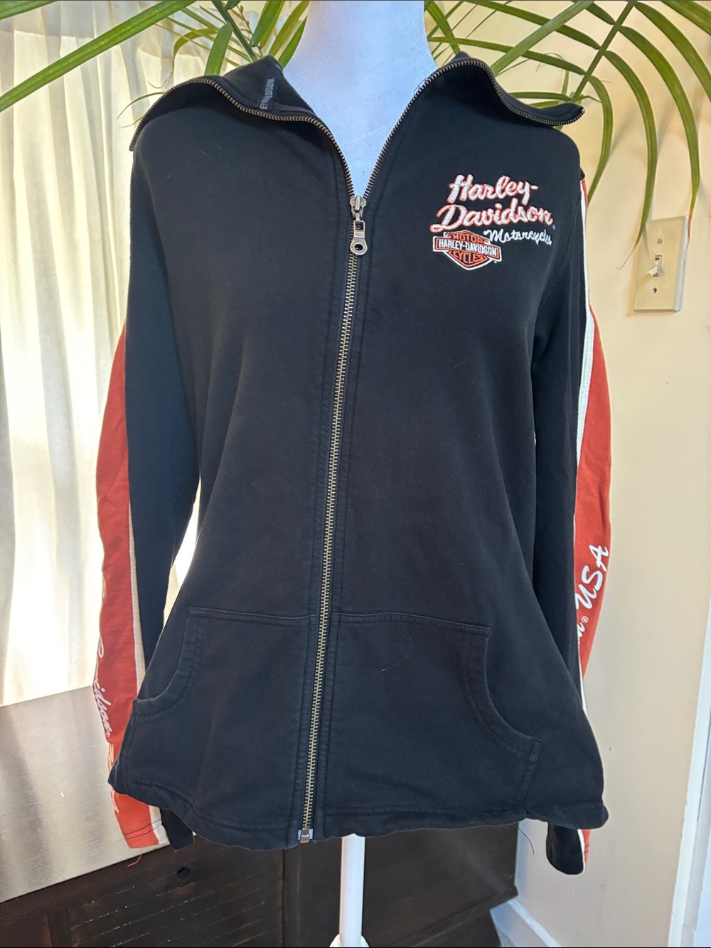 Harley-Davidson Black Zip-Up Sweatshirt with Wide Back Collar